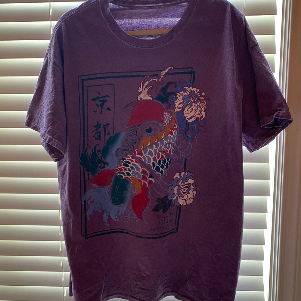 urban outfitters graphic tee